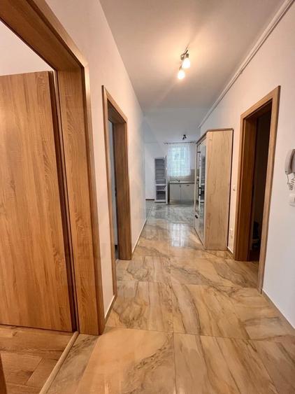 Apartament 3 camere 60 mp utili balcon 7 mp parcare City Residence