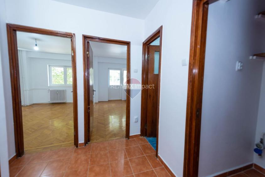 Apartament 3 camere decomandat, 88 mp, an 1982, Piata 1 Mai, Victoriei - 22