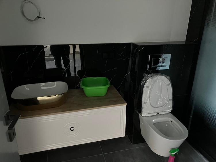 Spatiu comercial de vanzare  in Brasovul Vechi in cladire noua