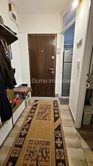 Garsonieră decomandată, etaj 2, balcon, bloc izolat – Astra, Str. Uranus - 6