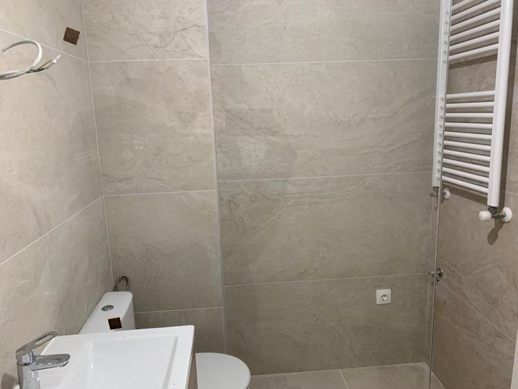 Apartament 2 camere finisat, acte gata, metrou Berceni-300 metri