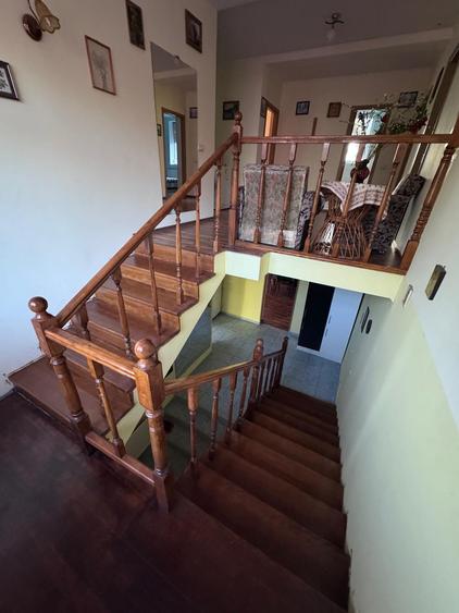 Tractorul, str. Aluminiului, casa de inchiriat, 5 camere, mansarda, garaj