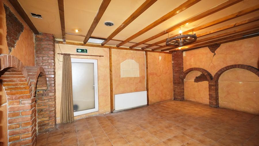 Vanzare 140 mp spatiu comercial zona buna cu 2 intrari langa metrou Orizont