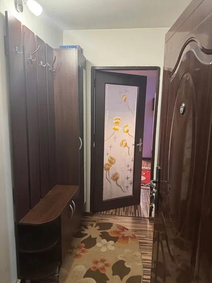 Apartament 2 camere, 39 mp, zona Craiovita Noua