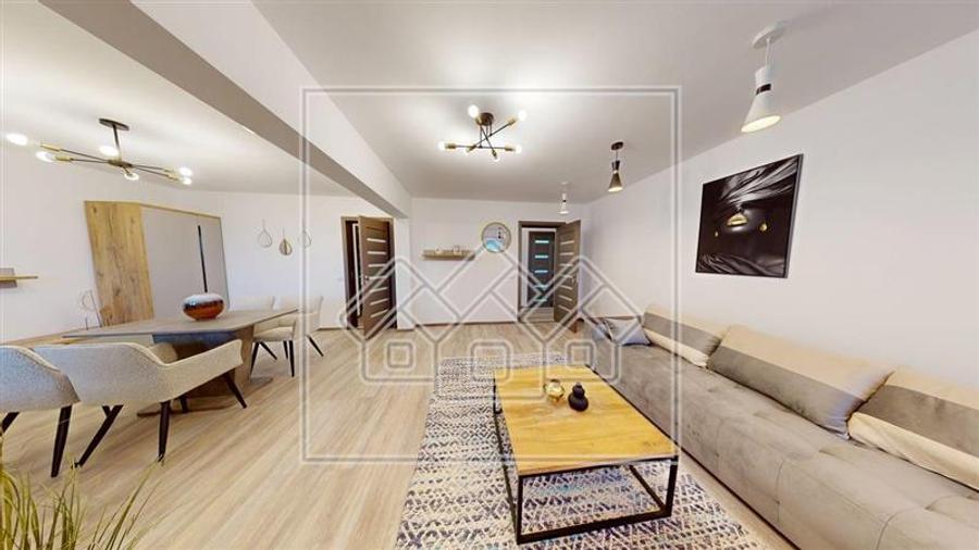 Apartament 80 mp, 2 bai, 2 balcoane - Zona Centrala - prima inchiriere