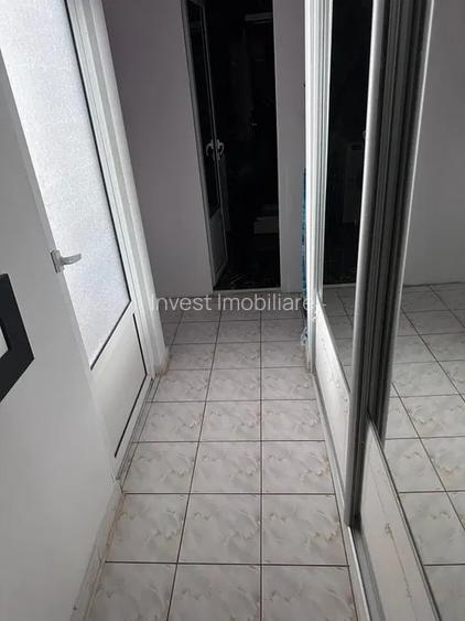 Apartament 3 camere decomandat-Baza 3-etaj intermediar - 8