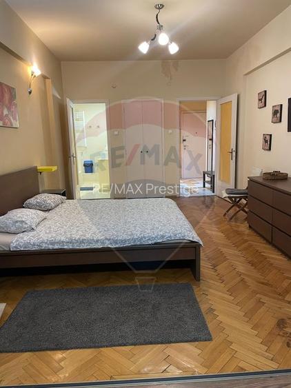 Garsonieră spațioasă - Piața Romană, vedere spre ASE, disponibila acum - 18