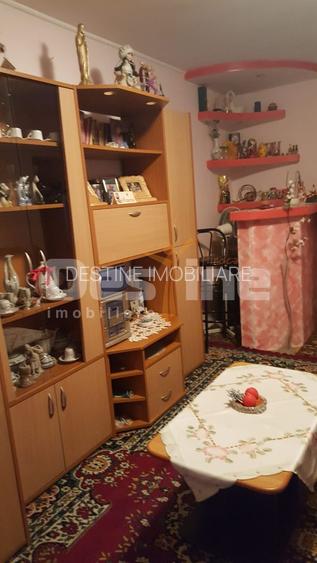 APARTAMENT 3 CAMERE DECOMANDAT
