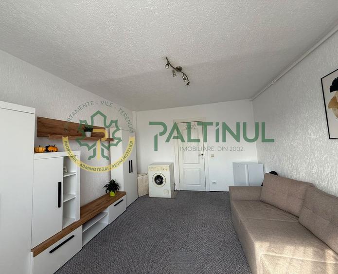 Garsoniera de inchiriat etaj 3 Lazaret- zona Compa