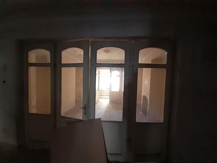 Casa in stil brancovenesc si teren 1750 mp in zona Piata Romana