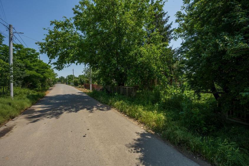 Varasti - loc Obedeni | teren intravilan | strada asfaltata