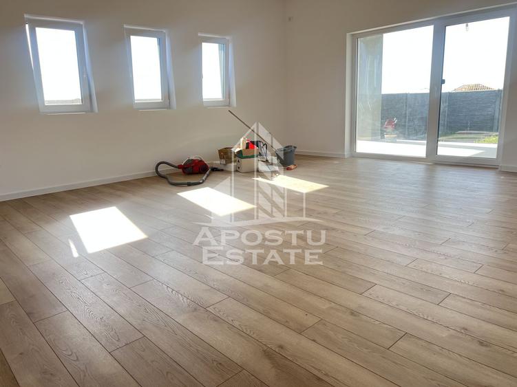 Casa individuala cu 4 camere, teren de 500mp, in Sacalaz