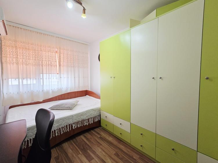 Apartament 3 camere mobilat si utilat complet Piata Centrala
