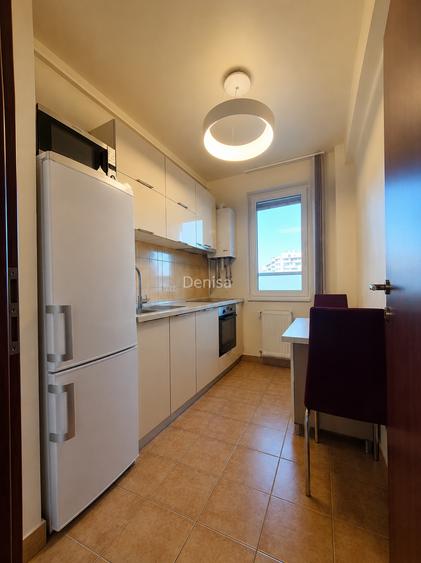 Apartament spațios cu 2 camere, situat pe strada Ploiești