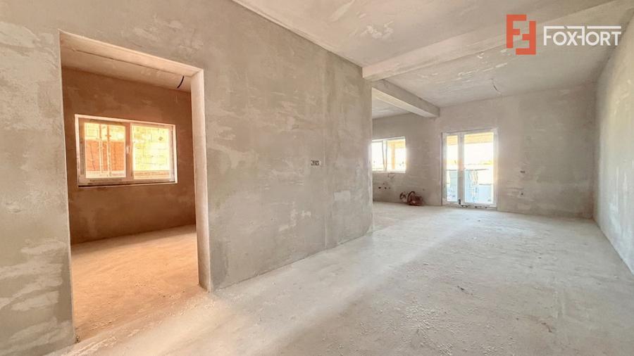 Duplex de vanzare 3 camere + pod mansardabil - Mosnita Veche