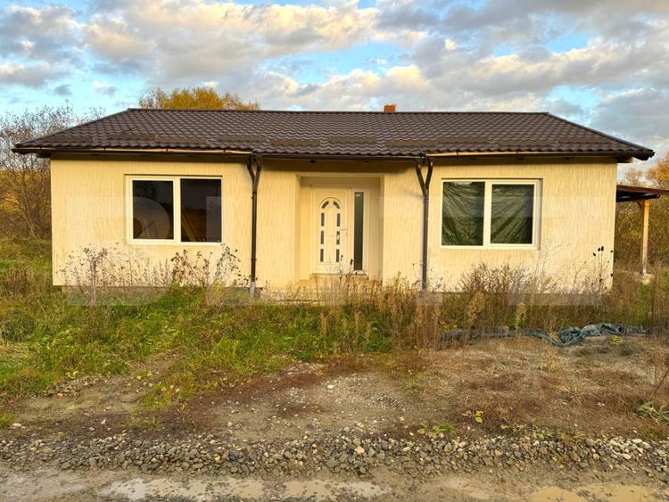 Casa de vanzare, 90 mp, zona Sigmir și 577 mp de teren