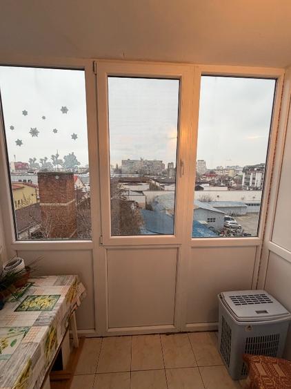 Apartament 3 camere, bloc nou cu loc parcare inclus, craiovita