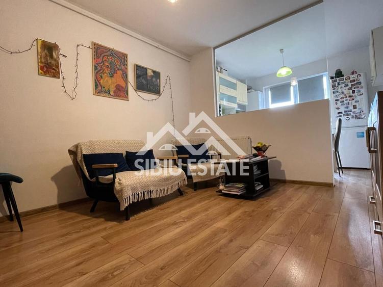 Apartament de vanzare cu 2 camere, loc de parcare, in Sibiu