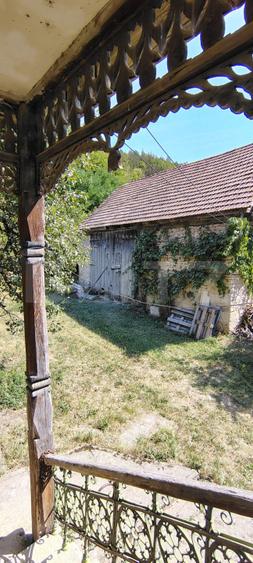 Casă de vânzare, 120 mp, 2077 mp teren, sat Viștea