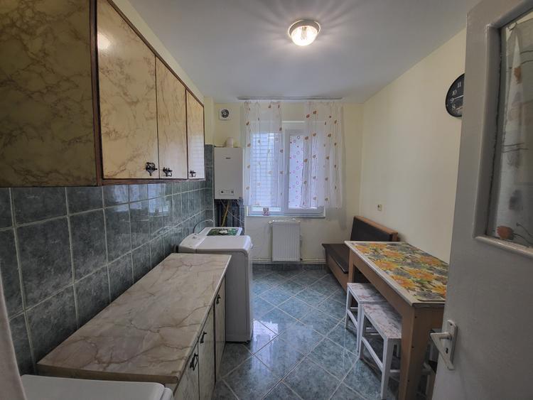 PODUL Roș Cantemir Palas 2 camere Liber