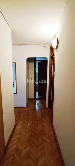 Apartament cu 4 camere in Tractoru-Independentei - 10