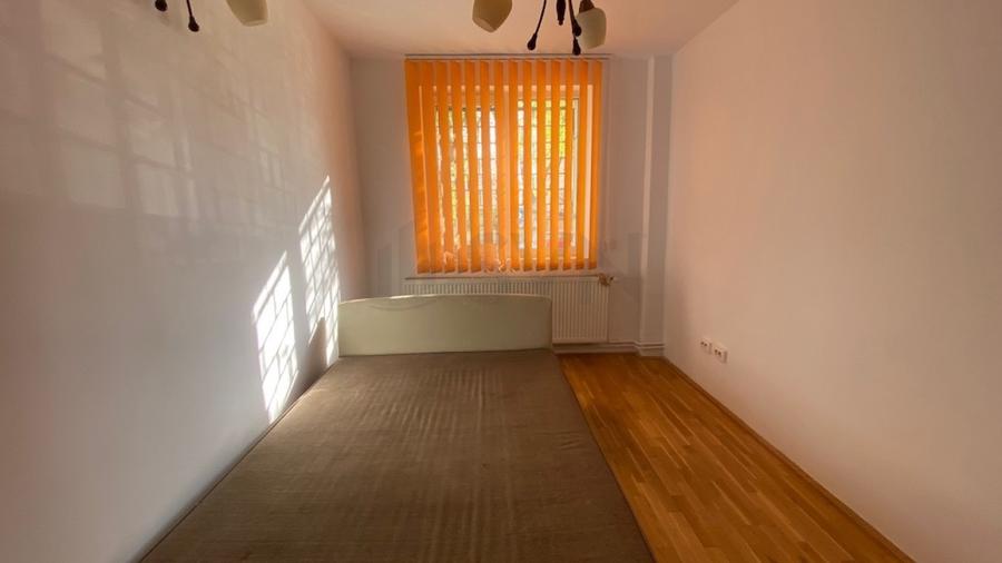 REA1028621 Apartament 3 camere - centrala proprie - Chibrit