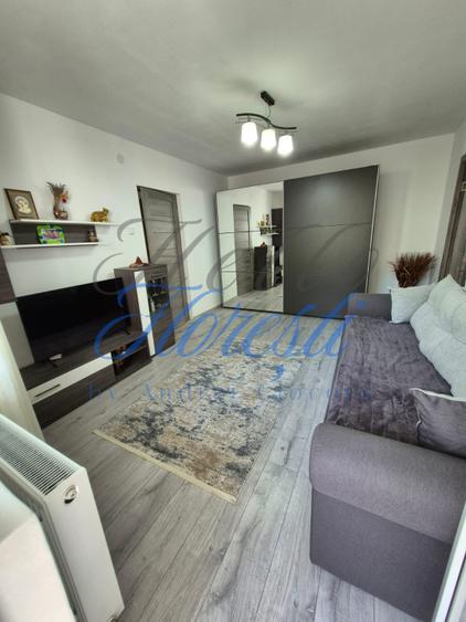 Apartament cu 3 camere , 61 mp, zona Manastur