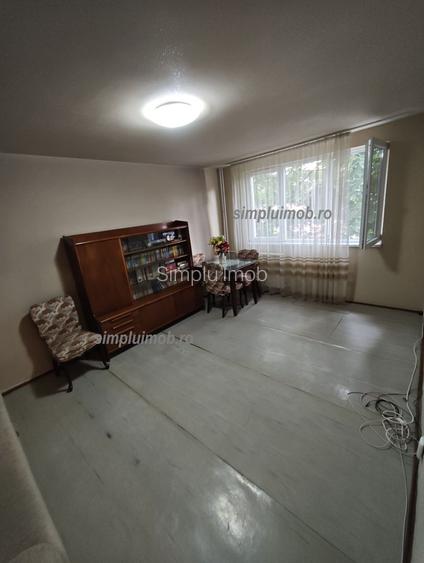 Metrou Dristor 2 Camere Decomandat etaj 1/4 - 2