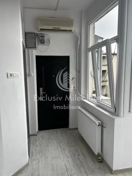 Piata Romana Birouri Metrou