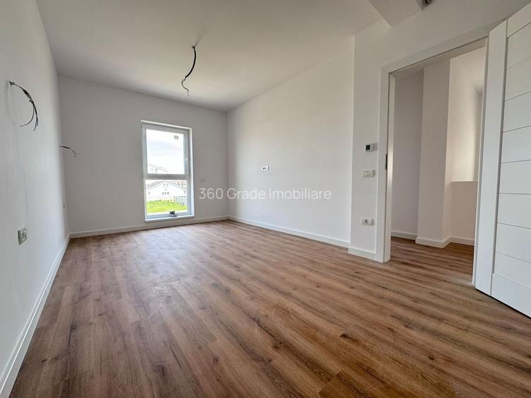 Duplex despartit prin camera tehnica Comision 0 - 189.000 Euro - 9