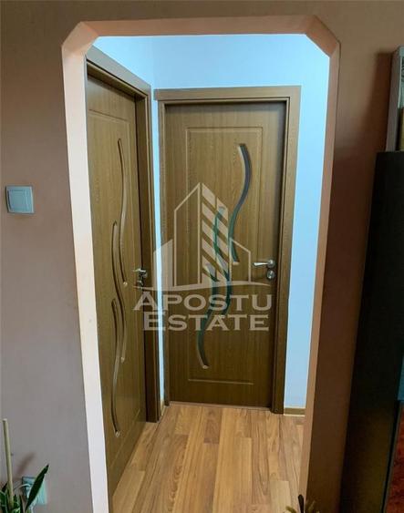 Apartament 3 camere de vanzare, zona Girocului Timisoara