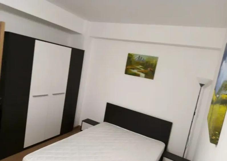 Apartament 2 camere, DECOMANDAT, zona Tatarasi