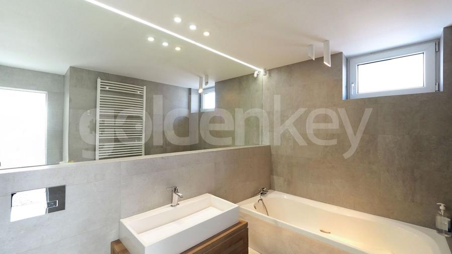 Penthouse ultra-modern | 5 camere, 3 bai | vedere panoramica | 552mp