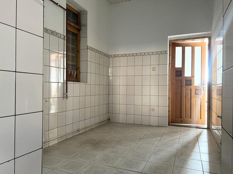 Apartament 3 camere, 93mp Utili, Terasa 9mp, Boxa 13mp - Iosefin