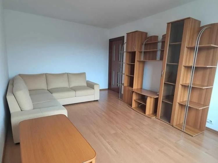 AP. 3 CAMERE - EROII REVOLUTIEI, BUCATARIE INCHISA, METROU 6 MIN
