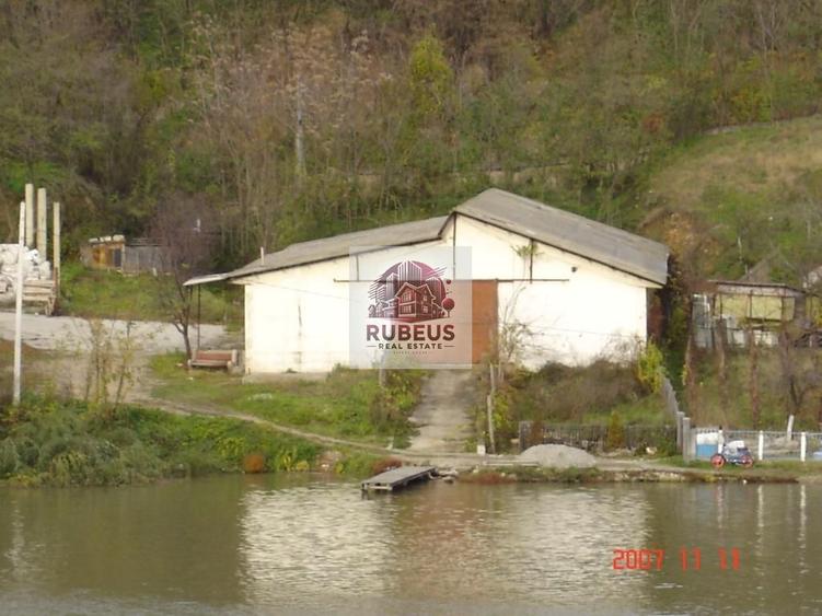 Fost hangar nautic de renovat – oportunitate de investiție!