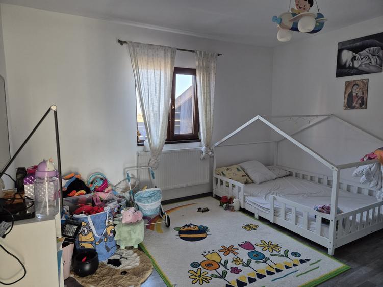 Casa in Darza (Buftea), carport, curte cocheta, utilata si mobilata