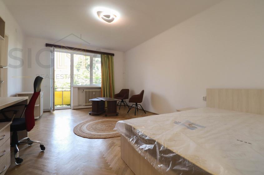 Apartament cu 3 camere de inchiriat, zona UMF!