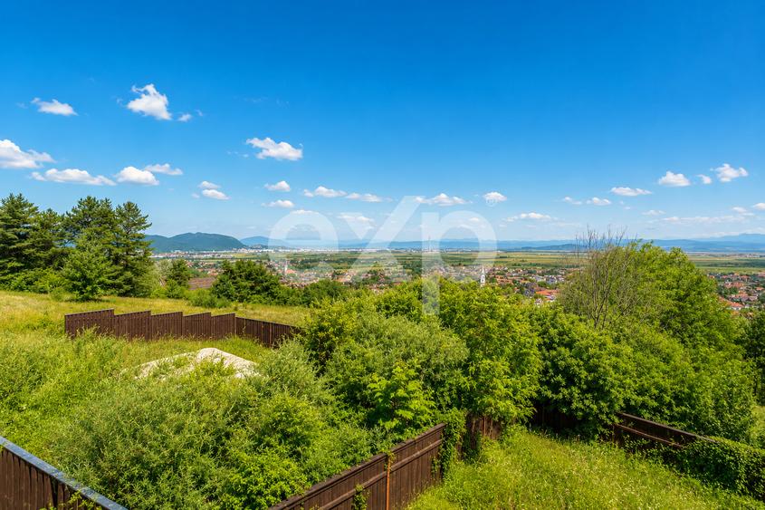 Vilă lângă pădure, cu vedere panoramică spre oraș | Săcele