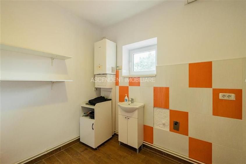 Casa pretabila: rezidential/ comercial/ servicii  Central, Fagaras - 16