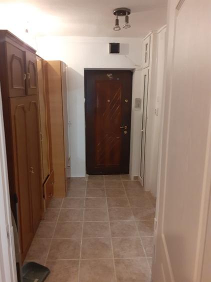 Garsoniera de inchiriat zona Vitan Mall metrou Mihai Bravu