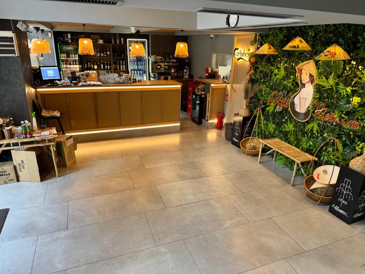 Spatiu comercial, Decebal