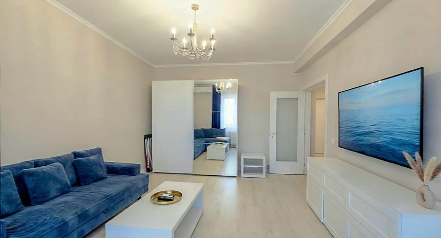 Exquisite 2-Bedroom Apartment with Direct Sea View – Faleză Nord