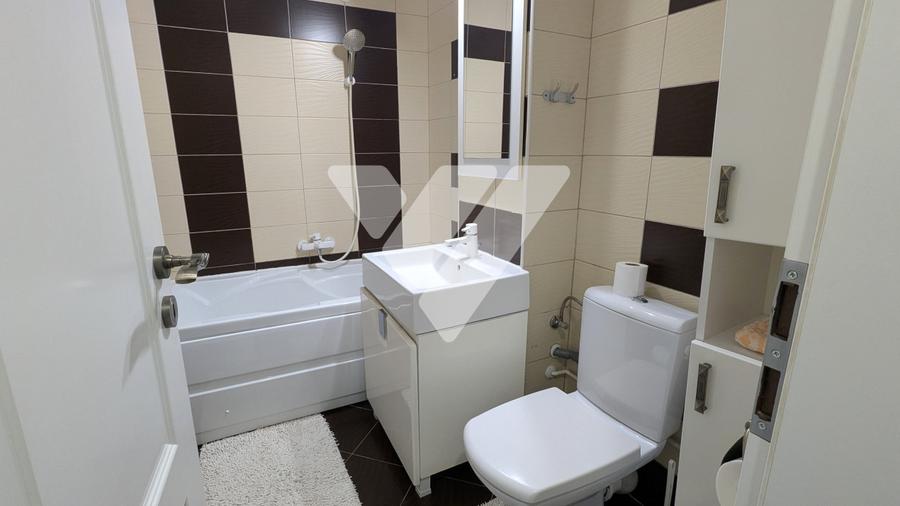 Apartament 3 camere, decomandat, proaspăt renovat la prima închiriere - Central