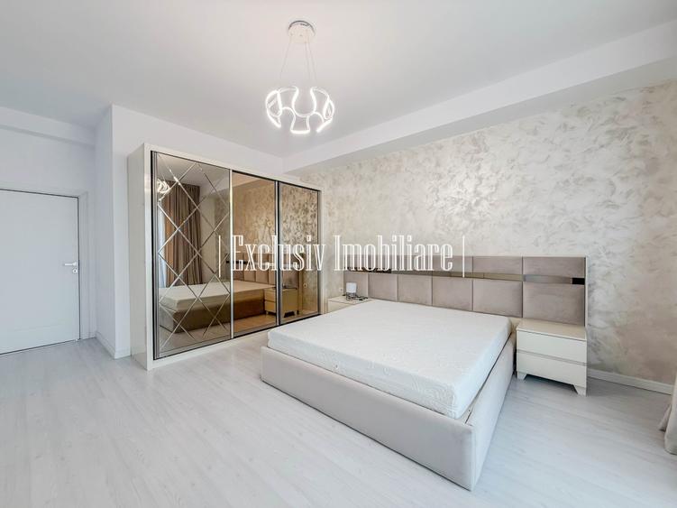 Apartament Superb 4 camere 130 mp cu Vedere Frontala la Mare si Parcare Privata
