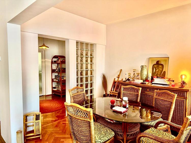 Vanzare apartament 4 camere
