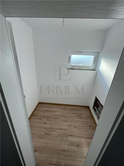 Duplex spatios - bucatarie inchisa - zona in plina dezvoltare