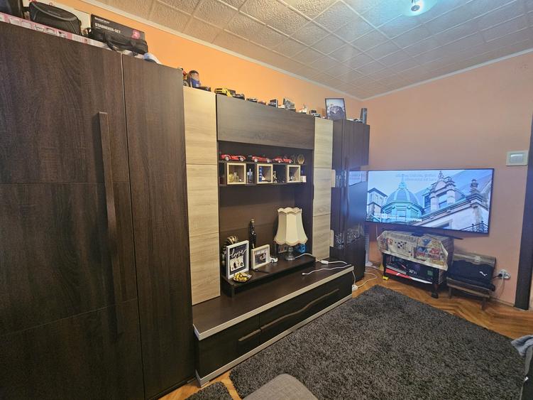 Apartament 2 camere-decomandat-zona Iuliu Maniu