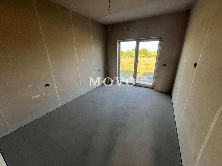 Duplex 5 camere despartit prin garaj | Giroc