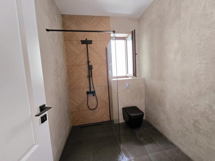 Duplex cu pereti separati langa padure si acces facil spre DN